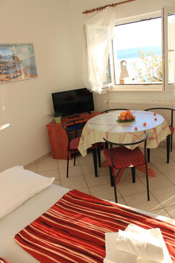 Pile Apartments 5 Omis Luaran gambar