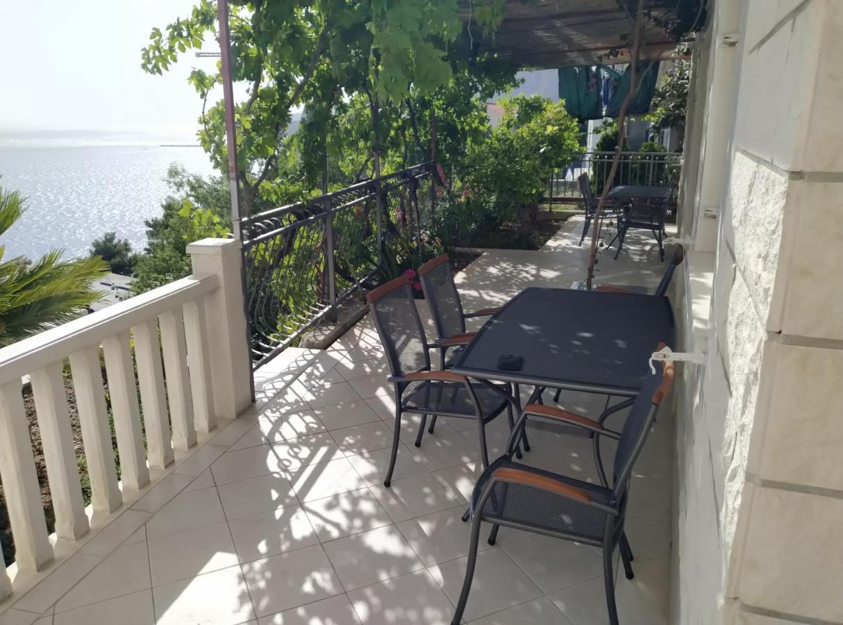 Pile Apartments 5 Omis Luaran gambar